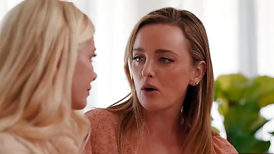 Big tits lesbian milf making petite girlfriend squirt