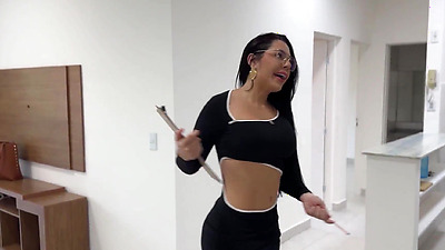 I fucked the hot real estate agent who showed me the apartment