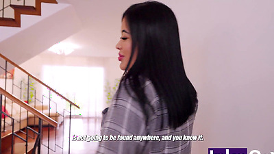 Milagros Rayza Busty Latina Real Estate Agent Fucks Young Buyer