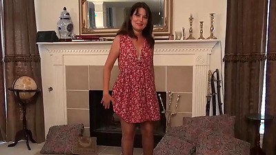 Mature American Mom In Solo Anal Toy Play - OLDNANNY