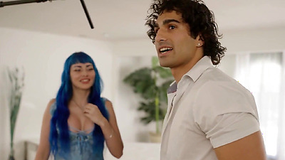 Big Bootied Baddie Jewelz Blue Gets Piped by Her Hot Blind Date