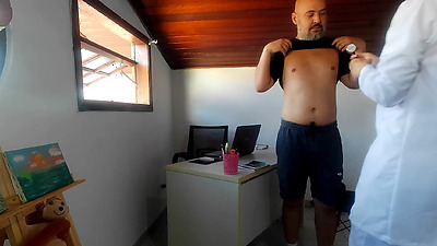 Patient goes to the urologist, gets horny and ends up having his anus broken.