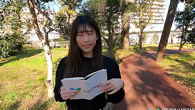 Sexy Model Miss Hitomi Kanzaki Her Bikini Body