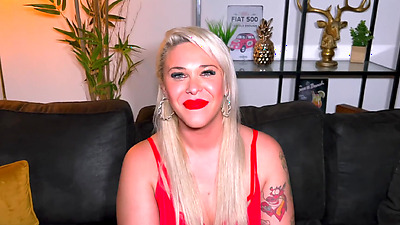 Alysha, 26, Dreamed Of Having Two Men At Her Feet