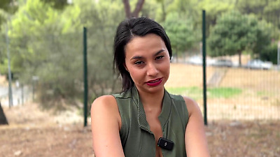 Lia, 28, Always Be On The Move!