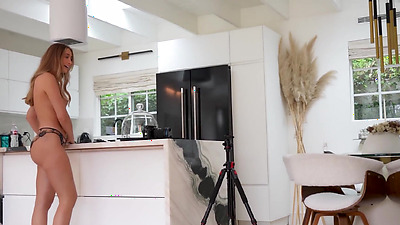 ANAL with slutty British house guest - CAUGHT taking nudes - Lily Phillips