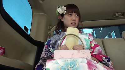 Hidden big breasts G cup 20-year-old on the way home from coming-of-age ceremony 1