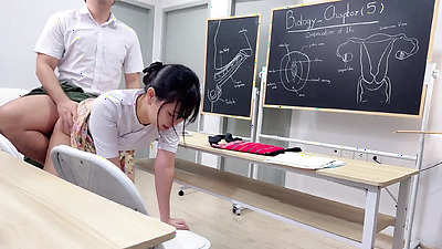 Teacher is really creampie while her horny