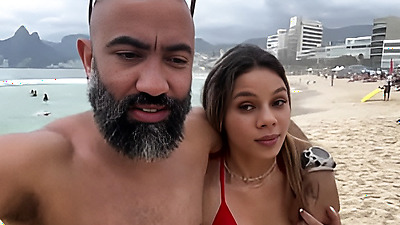 She got horny on the beach and I broke her arse