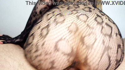 I went on a business trip to cheat on my husband, so cum in my pussy.