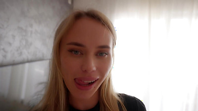 Stepson, take off the condom and cum in my wet pussy, it will be the best holiday at the seaside