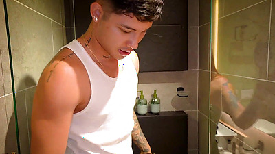 My neighbor gets fucked in the bathroom after I fix her shower - Danner Mendez & Andrea Castro