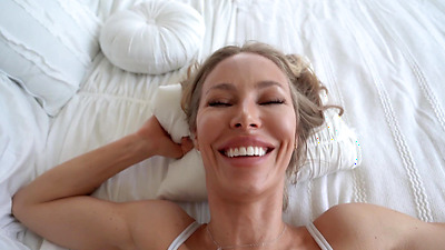 Blonde Mom POV - Nicole Aniston