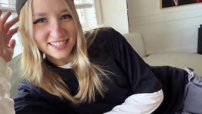 Tomboy Chick Tells You She's Not Lesbian