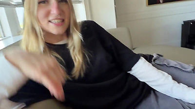 Tomboy Chick Tells You She's Not Lesbian