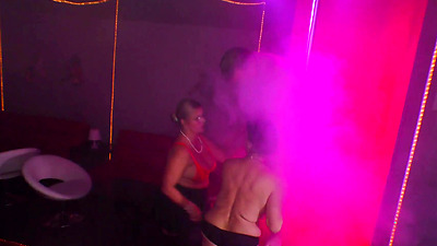 GERMAN BBW GRANNY SEDUCE y. STRIPPER TO FUCK HER