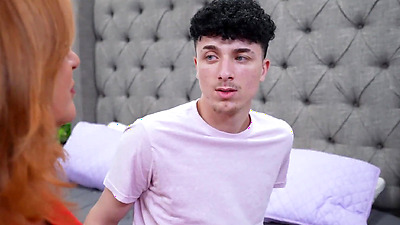 Mature stepmom feeling bad about screwing her stepson