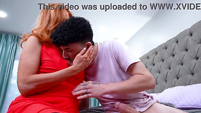 Mature stepmom feeling bad about screwing her stepson