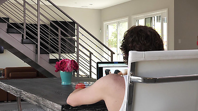 Pinkie - Anna Bell Peaks