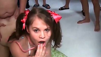 Fick Mich, Und Füttere Mich Mit Sperma. (Teen Gangbang) - LauraTeen