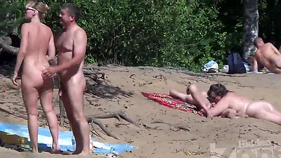 voyeur blowjob on a nudist beach
