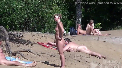 voyeur blowjob on a nudist beach