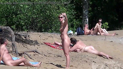 voyeur blowjob on a nudist beach