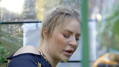 MILF Jenna Starr Seduces Young Stud Diego Perez In A Wild Older-younger Sex Encounter!