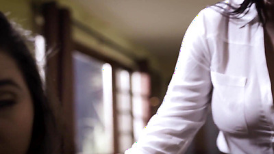 Chick Gets With Her Stepdad at Group Therapy