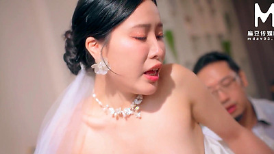 A Lustful Daughter Bids Farewell to Her Parents