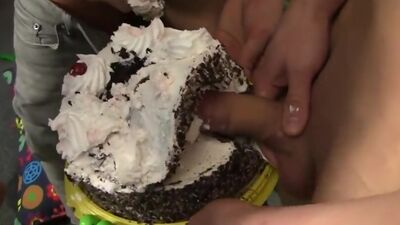 Hard threesome and blowjob with party cake