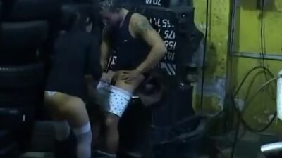 Soul stirring fuck in the dirty garage!