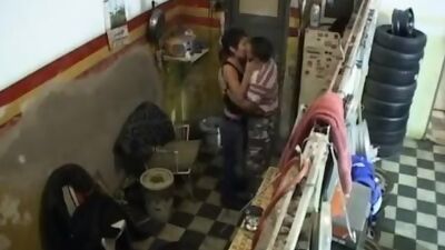 Insane fuck session instead of apartment repairing!