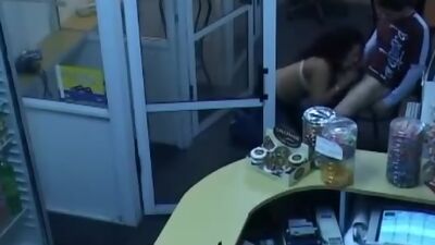 Offices are not comfortable for fuck but the action is exciting!