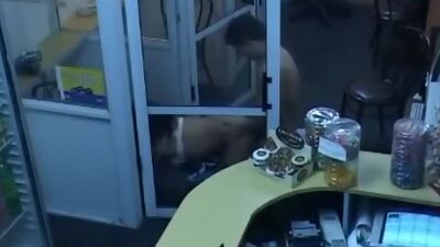 Offices are not comfortable for fuck but the action is exciting!