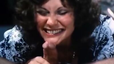 Linda Lovelace, Harry Reems, Dolly Sharp in classic porn clip