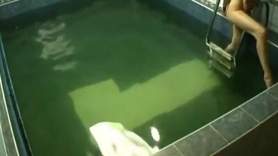 Swelling clit stroked in the pool!