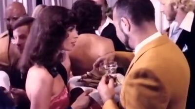 Samantha Morgan, Serena, Elaine Wells in vintage sex clip