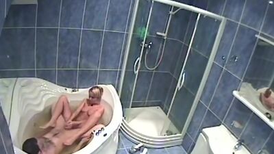 Steamy show in the hotel bathroom!