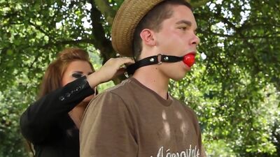 Chubby domina facesitting in femdom trio