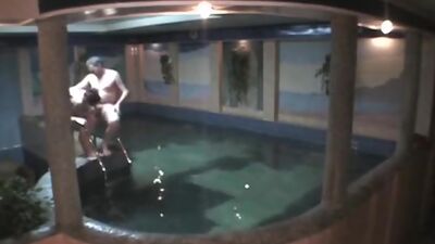 Hot blowjobs in the swimming pool shot on cam!