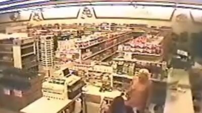 Babe licks pussy in the shop!