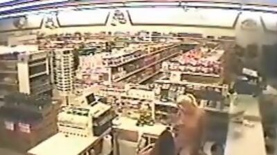 Babe licks pussy in the shop!