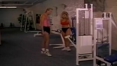 Angela Summers, Randy West in sporty chick of porno 1970 gives bj in the gym