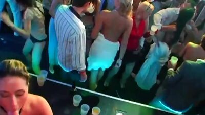 DRUNKSEXORGY - Awesome brides dancing and fucking