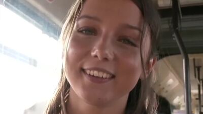 Foxy Di fucked in the bus