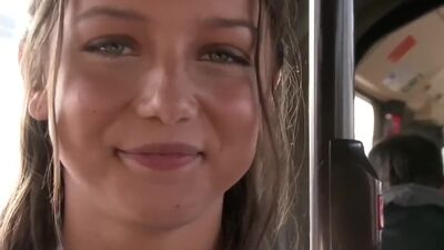 Foxy Di fucked in the bus