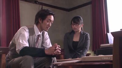 Japanese office slut gets her hairy pussy toyed and fucked