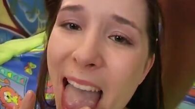 YOUNG BUSTY - Busty teen Kelly gets facialized