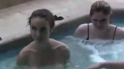 LOSTBETSGAMES - No Sound: Elizabeth Julie and Lily plays Strip Mogadishu